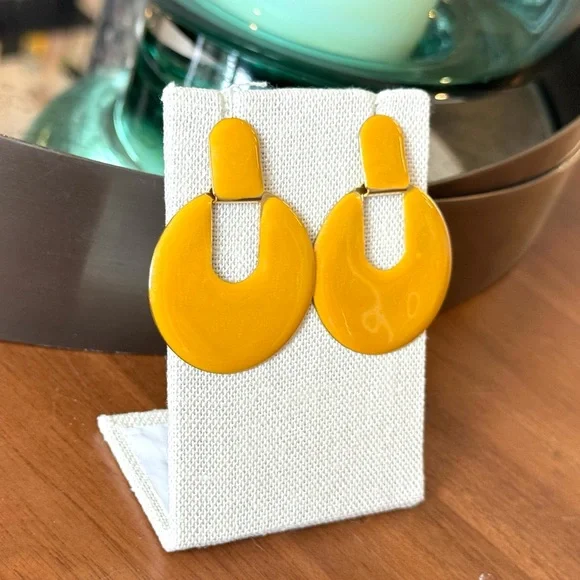 Vintage Bold Mustard Yellow Statement Earrings - Picture 2 of 6